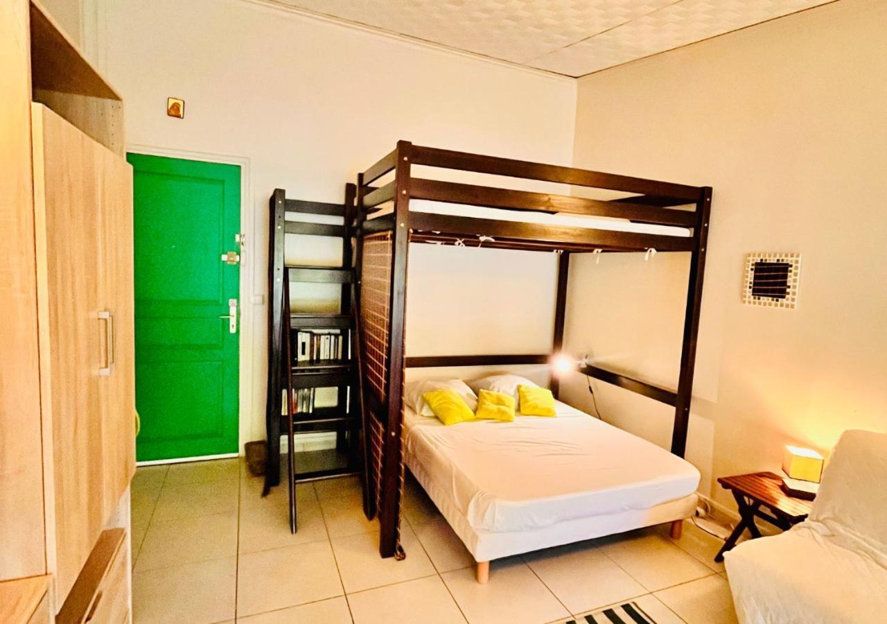 Studio Emeraude - Vue Mer - 6 Personnes เลอ มูเล่ ภายนอก รูปภาพ